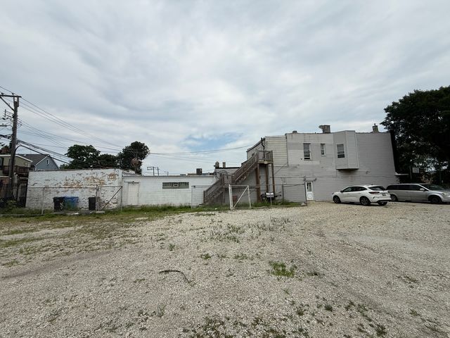 5132 S Western Avenue, Chicago, IL 60609