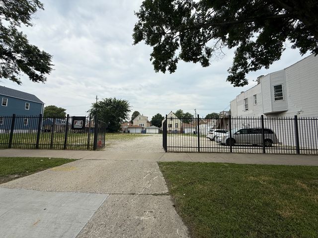 5132 S Western Avenue, Chicago, IL 60609