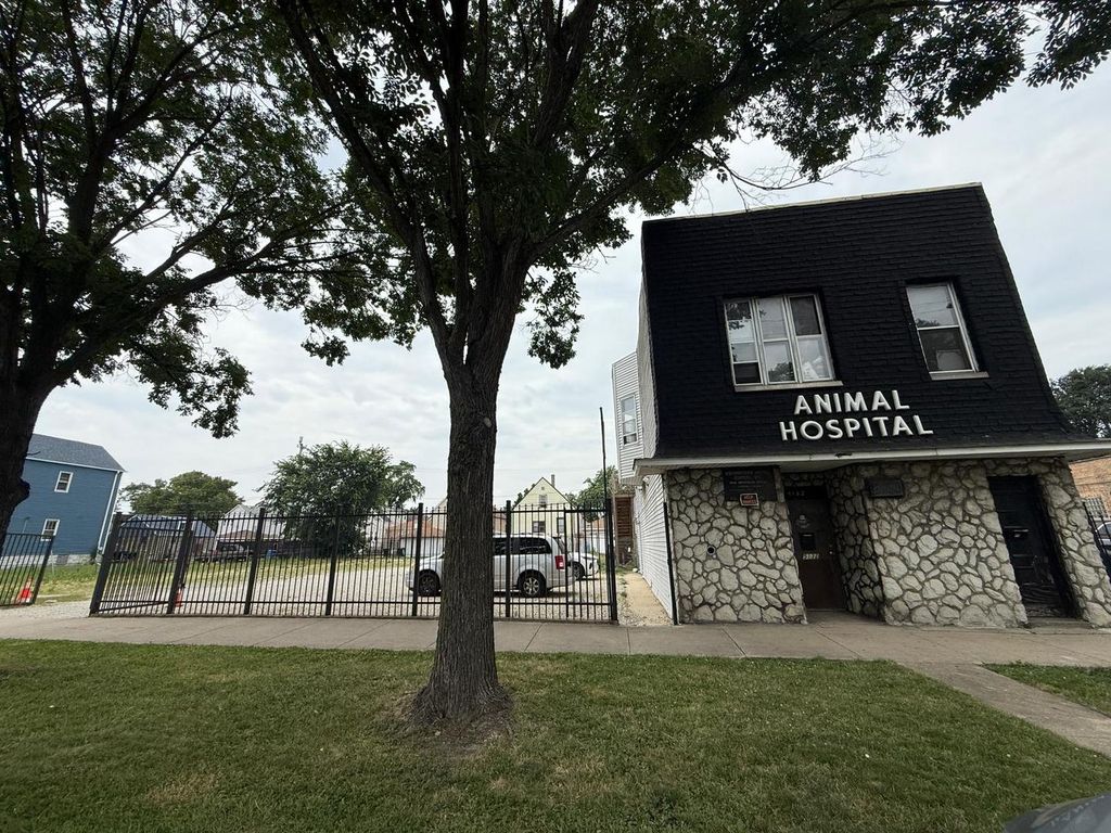 5132 S Western Avenue, Chicago, IL 60609