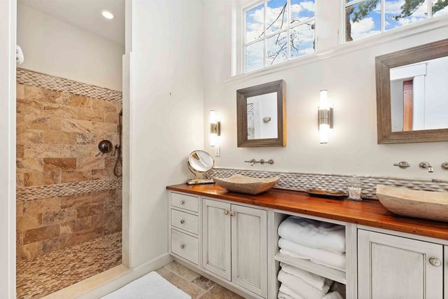 6 Lake Avenue, Newbury, NH 03255