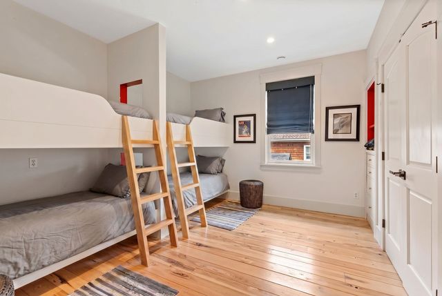 6 Lake Avenue, Newbury, NH 03255