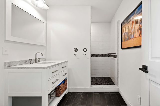 6 Lake Avenue, Newbury, NH 03255