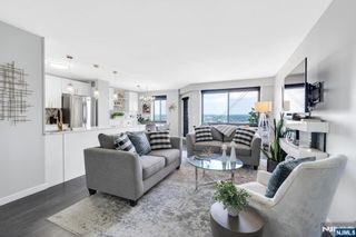 307 Prospect Avenue 18C, Hackensack, NJ 07601