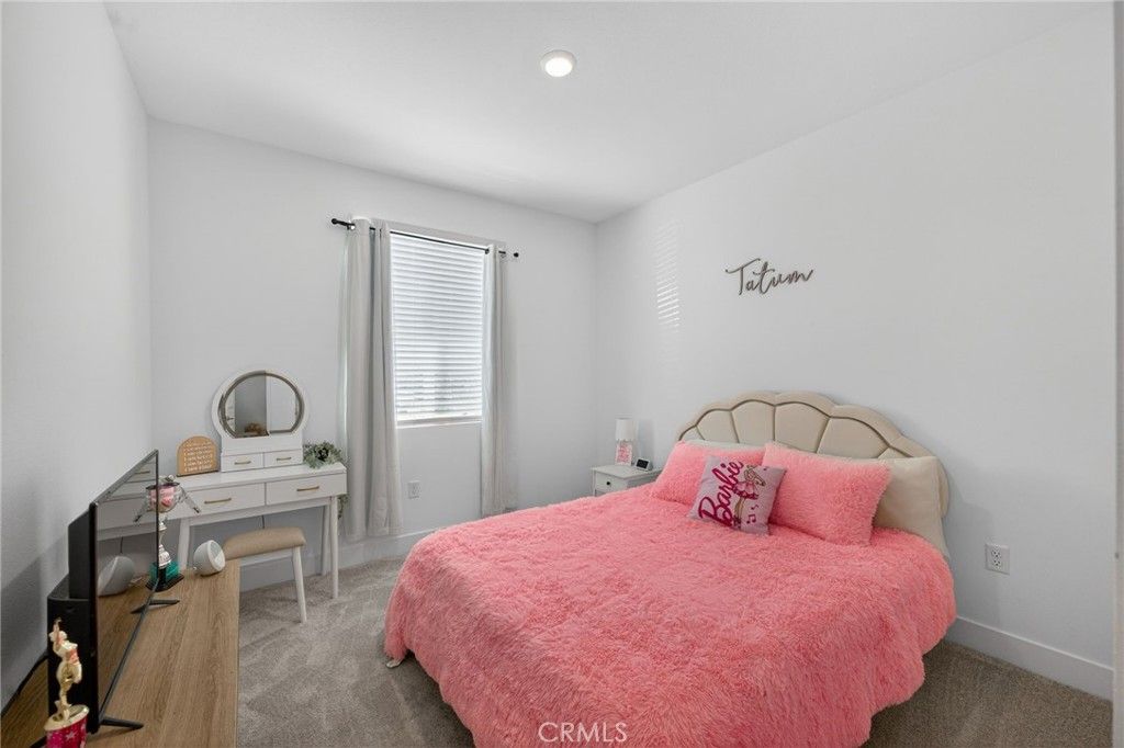 Image 21 of property listing at 33134 Celadon Avenue, Winchester, CA 92596