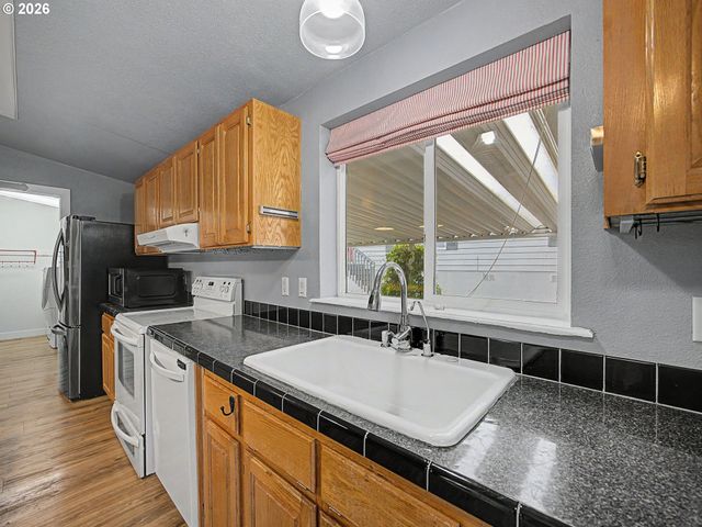 17973 S GRANT Dr 489, Oregon City, OR 97045