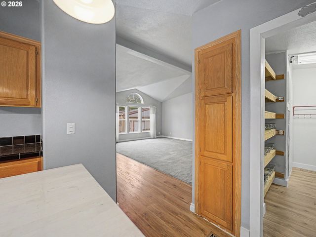 17973 S GRANT Dr 489, Oregon City, OR 97045