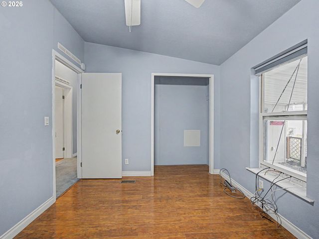 17973 S GRANT Dr 489, Oregon City, OR 97045