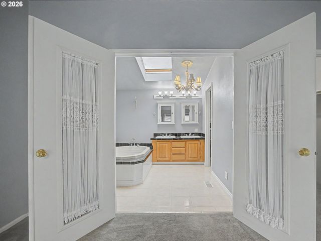 17973 S GRANT Dr 489, Oregon City, OR 97045
