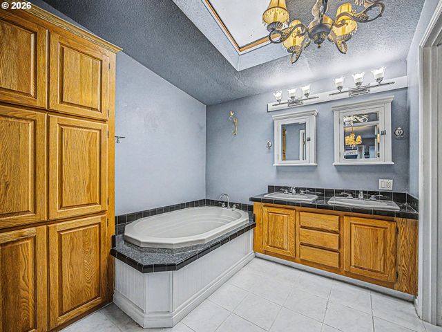 17973 S GRANT Dr 489, Oregon City, OR 97045