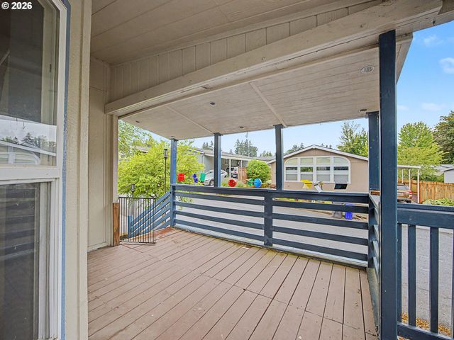17973 S GRANT Dr 489, Oregon City, OR 97045