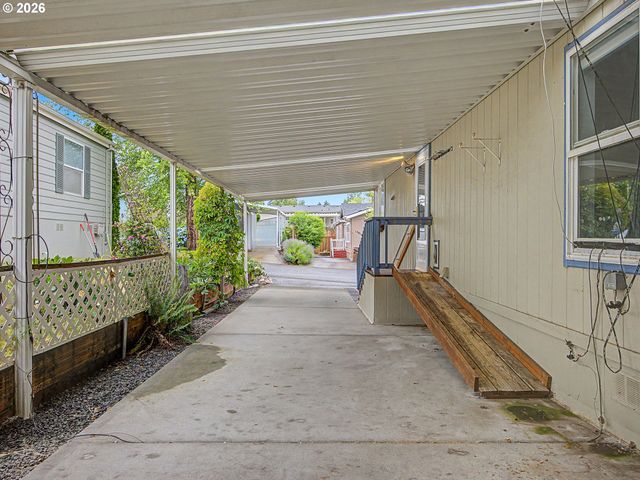 17973 S GRANT Dr 489, Oregon City, OR 97045