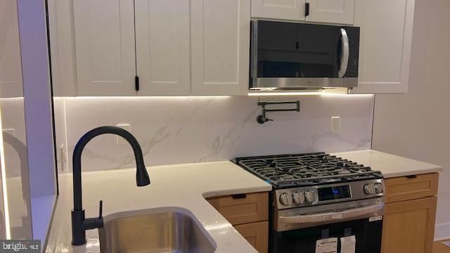 1545 S TAYLOR ST, Philadelphia, PA 19146