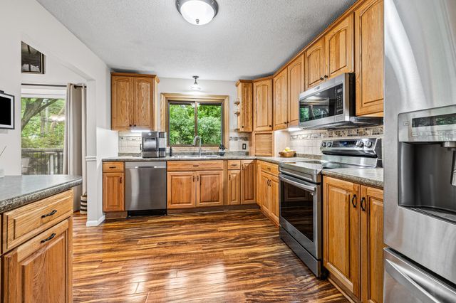 2194 Snowshoe Lane E, Saint Paul, MN 55119