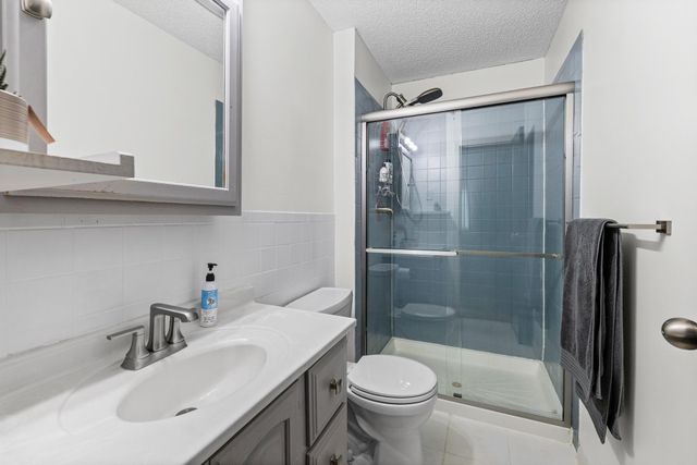2194 Snowshoe Lane E, Saint Paul, MN 55119