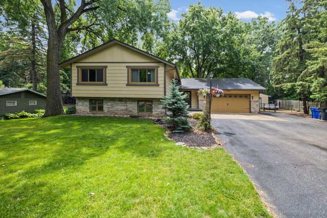 2194 Snowshoe Lane E, Saint Paul, MN 55119