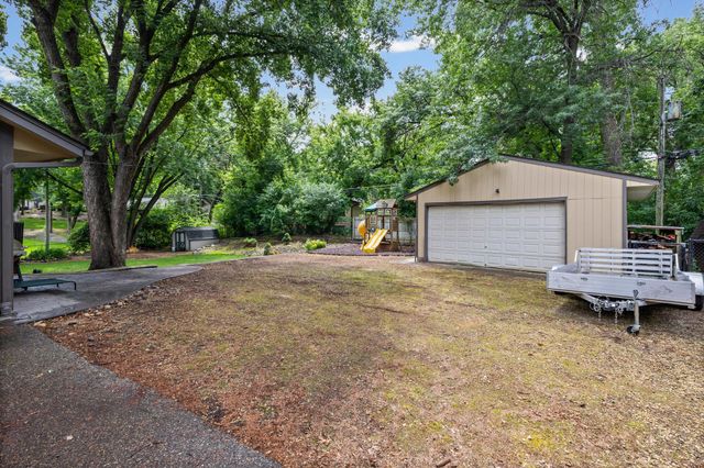 2194 Snowshoe Lane E, Saint Paul, MN 55119