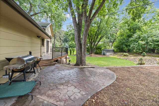 2194 Snowshoe Lane E, Saint Paul, MN 55119