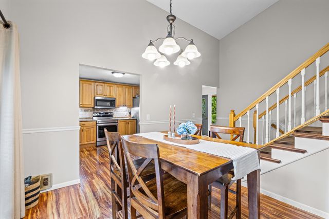 2194 Snowshoe Lane E, Saint Paul, MN 55119