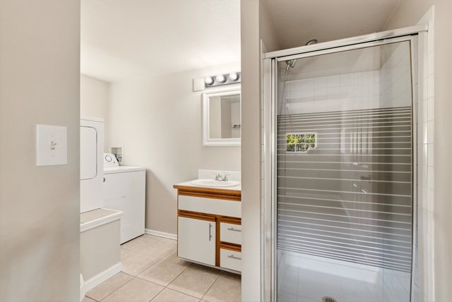 525 W Holland Ave, Spokane, WA 99218