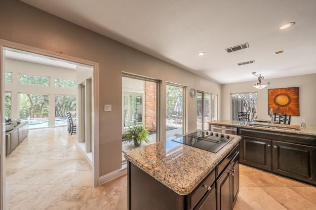 1406 Riverview Drive, Arlington, TX 76012