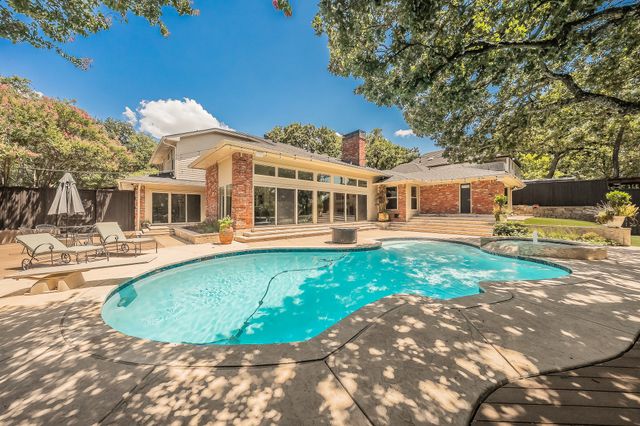 1406 Riverview Drive, Arlington, TX 76012
