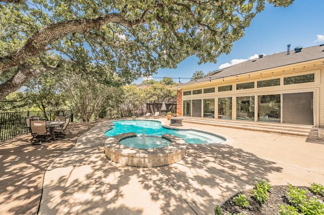 1406 Riverview Drive, Arlington, TX 76012