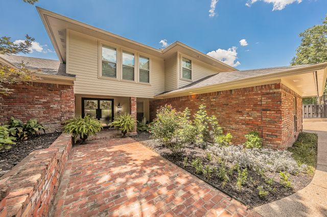 1406 Riverview Drive, Arlington, TX 76012