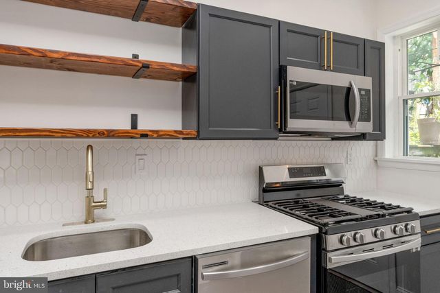 7 S 53RD ST, Philadelphia, PA 19139