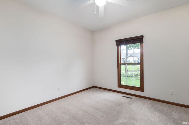 2216 Woodland Court, Elkhart, IN 46514