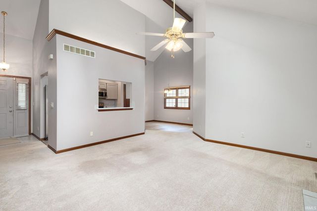 2216 Woodland Court, Elkhart, IN 46514