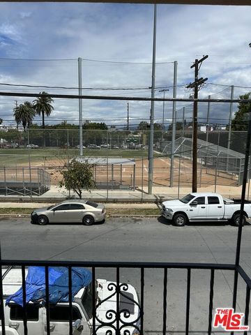 1506 W 36th Street, Los Angeles, CA 90018