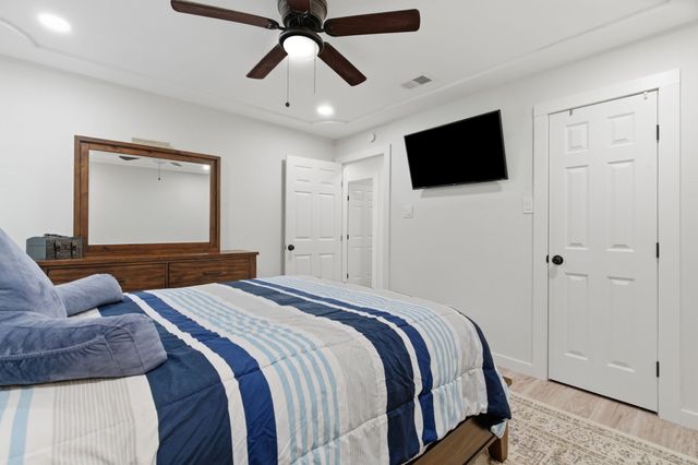 5718 Overridge Drive, Arlington, TX 76017