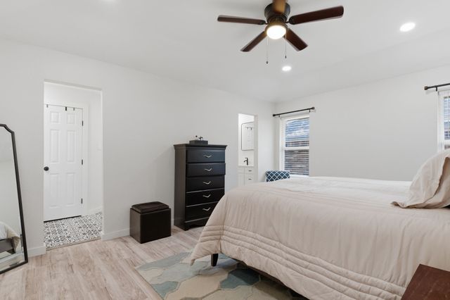 5718 Overridge Drive, Arlington, TX 76017