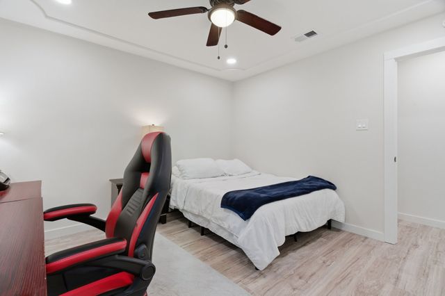 5718 Overridge Drive, Arlington, TX 76017