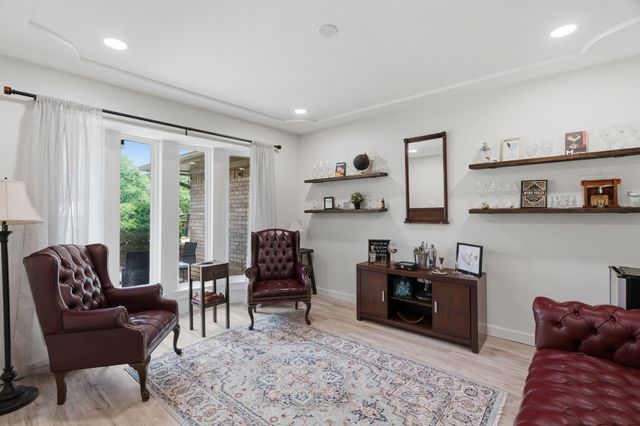 5718 Overridge Drive, Arlington, TX 76017