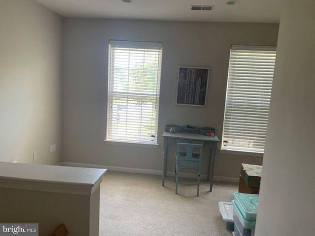 26025 MURREY DR, Chantilly, VA 20152