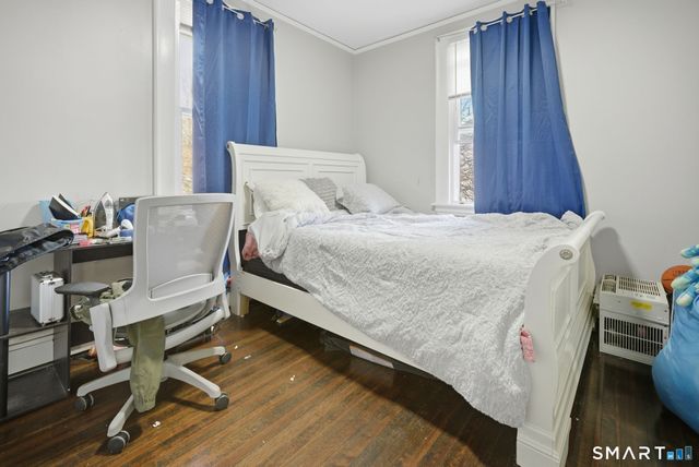 254 Wayne Street, Bridgeport, CT 06606