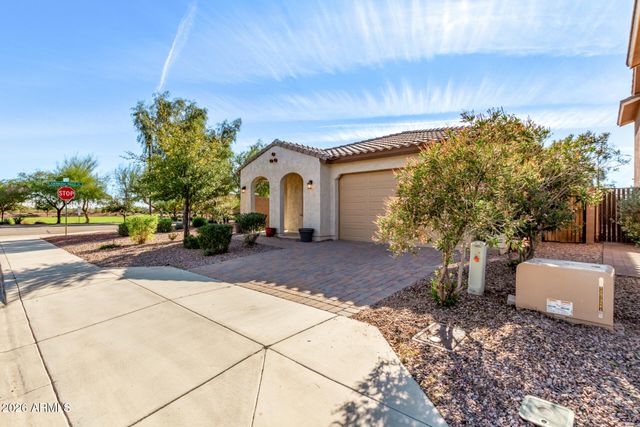 12109 W DESERT MOON Way, Peoria, AZ 85383