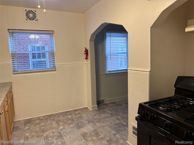 18634 Northlawn Street, Detroit, MI 48221