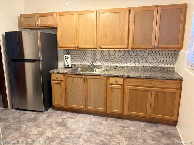 18634 Northlawn Street, Detroit, MI 48221