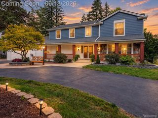5076 Watergate Road, West Bloomfield Charter Township, MI 48323