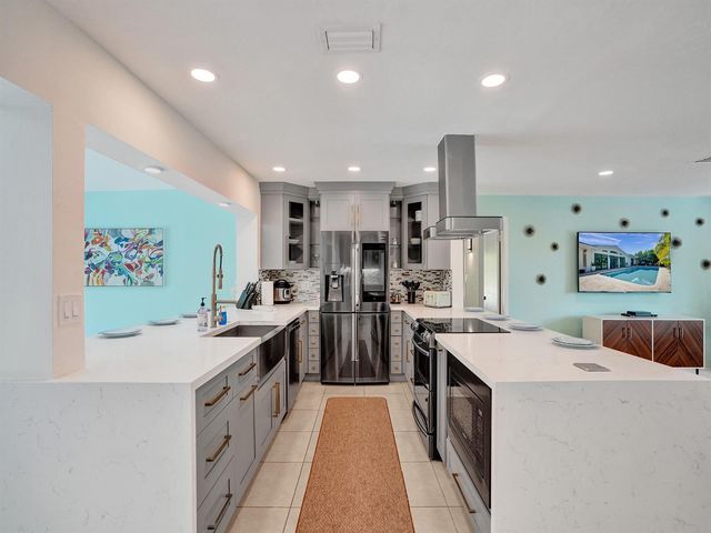 5251 NE 26th Avenue, Fort Lauderdale, FL 33308