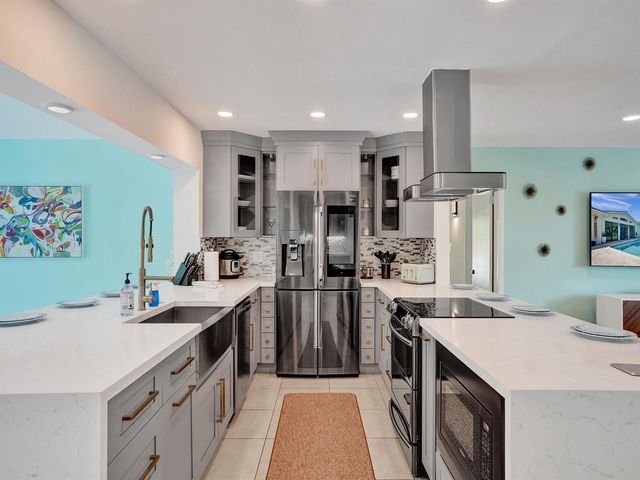 5251 NE 26th Avenue, Fort Lauderdale, FL 33308