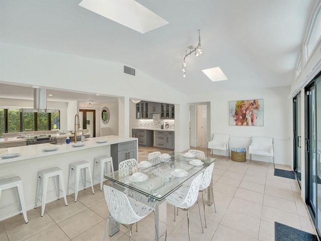 5251 NE 26th Avenue, Fort Lauderdale, FL 33308