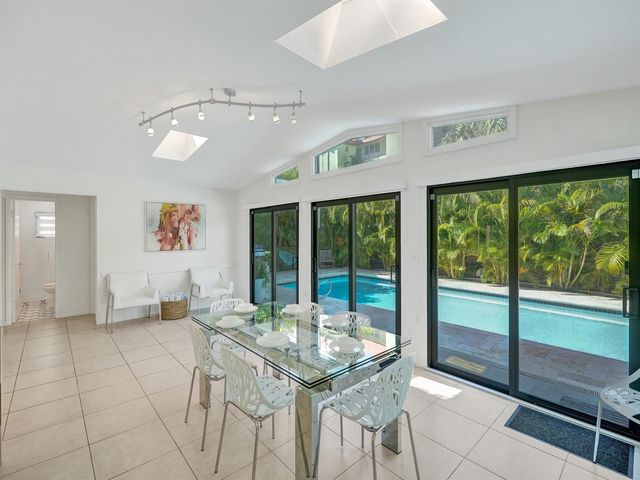 5251 NE 26th Avenue, Fort Lauderdale, FL 33308