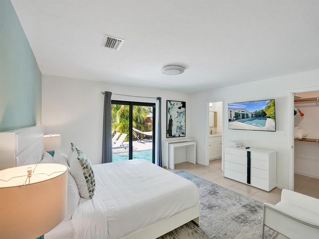 5251 NE 26th Avenue, Fort Lauderdale, FL 33308