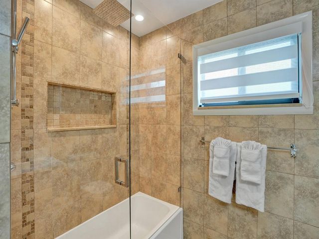 5251 NE 26th Avenue, Fort Lauderdale, FL 33308