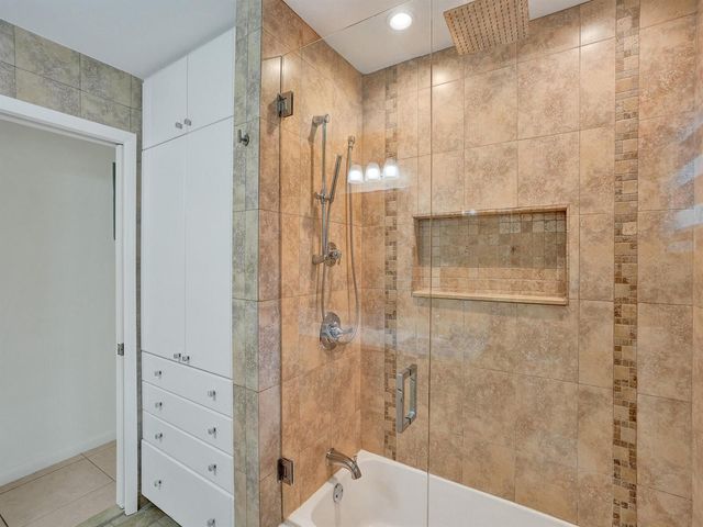 5251 NE 26th Avenue, Fort Lauderdale, FL 33308