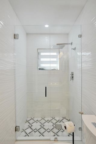 5251 NE 26th Avenue, Fort Lauderdale, FL 33308