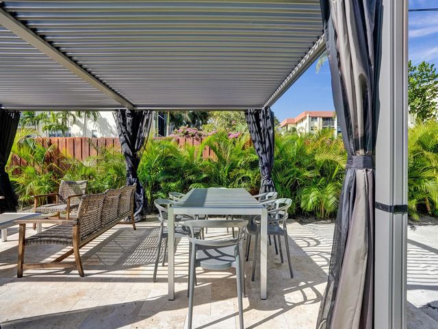 5251 NE 26th Avenue, Fort Lauderdale, FL 33308